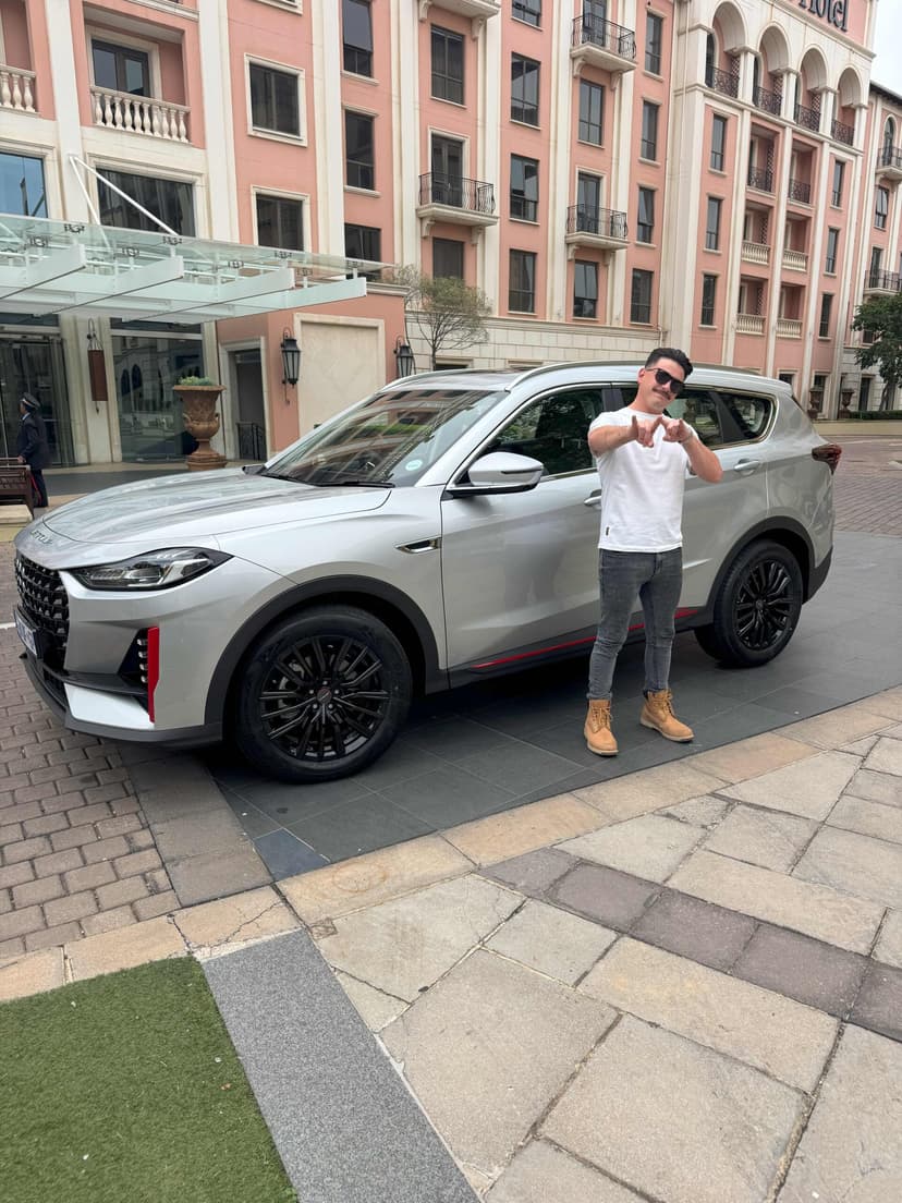 New influencers for a new SUV: Jetour and Good Things Guy names brand's new shape shifters